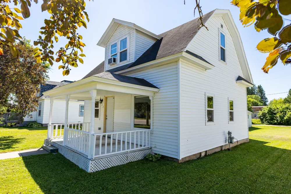 313 Minnesota Avenue E Sebeka, MN 56477