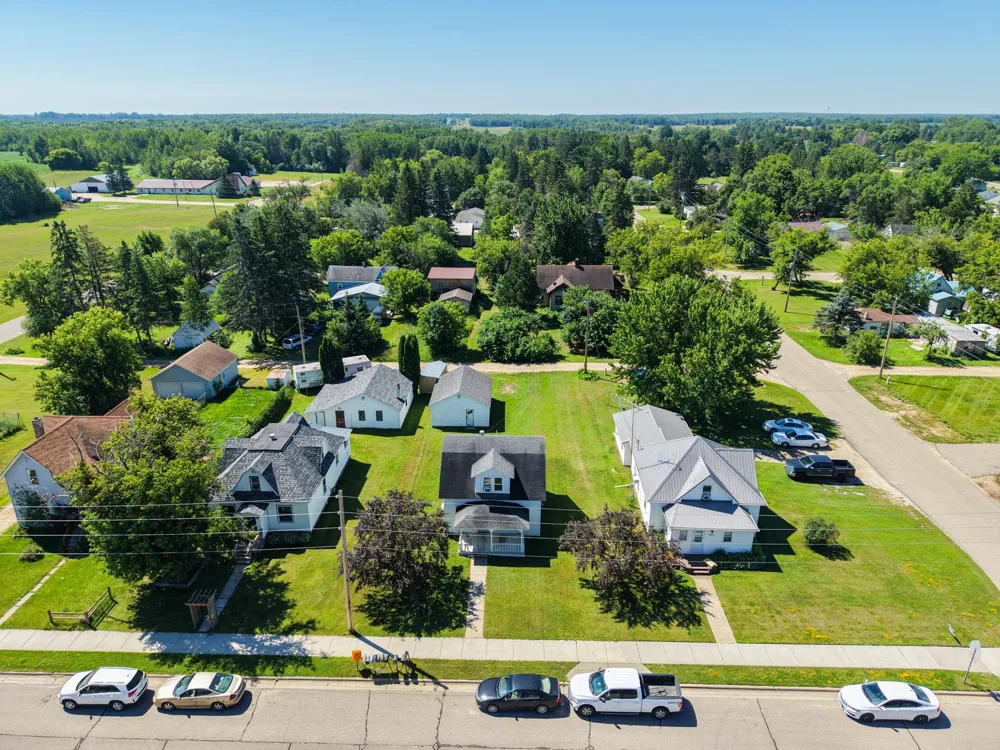 313 Minnesota Avenue E Sebeka, MN 56477
