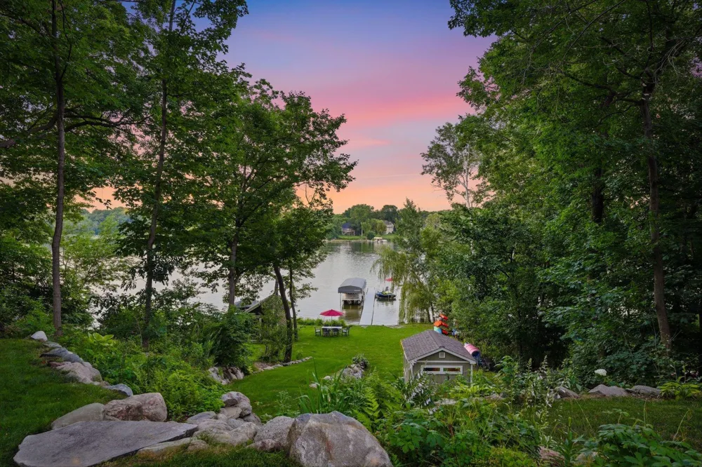 220 Frontier Court Chanhassen, MN 55317
