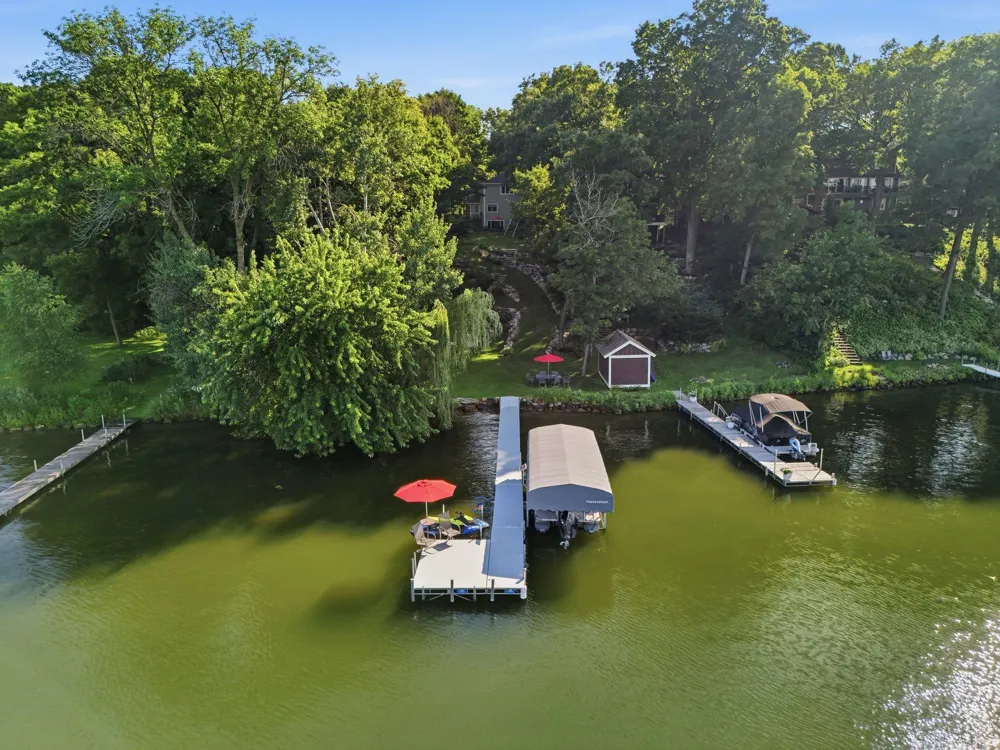 220 Frontier Court Chanhassen, MN 55317