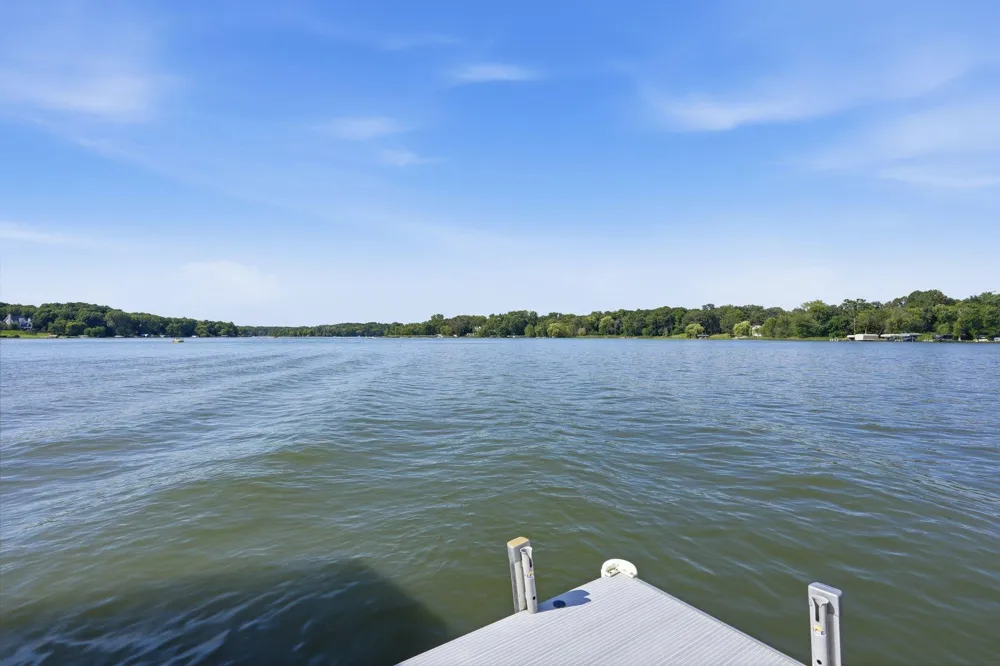 220 Frontier Court Chanhassen, MN 55317