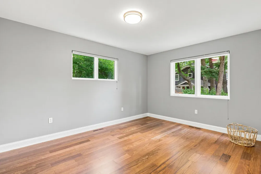 220 Frontier Court Chanhassen, MN 55317