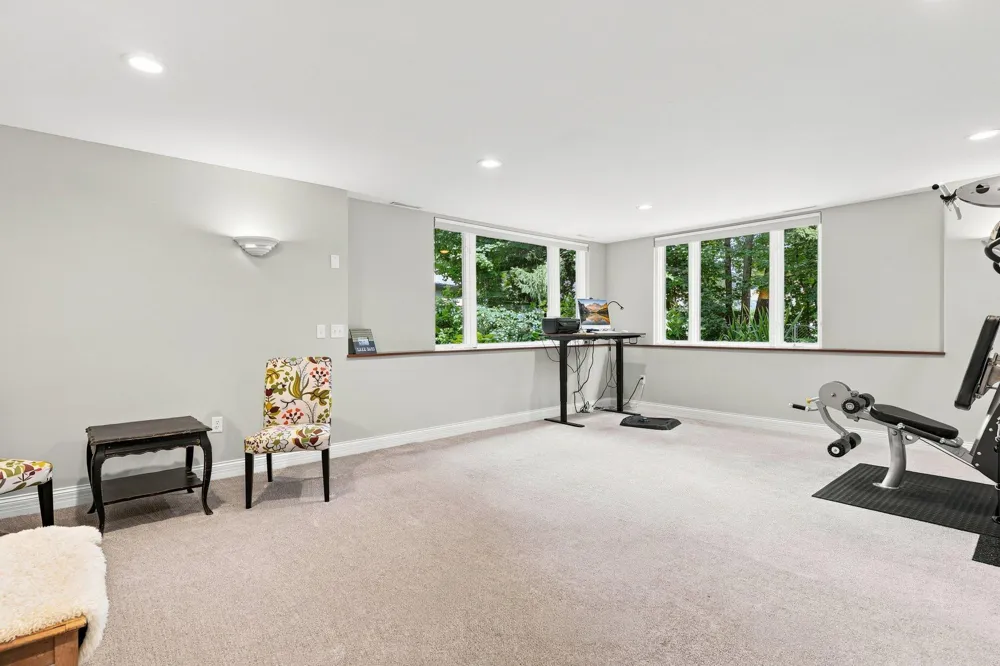 220 Frontier Court Chanhassen, MN 55317