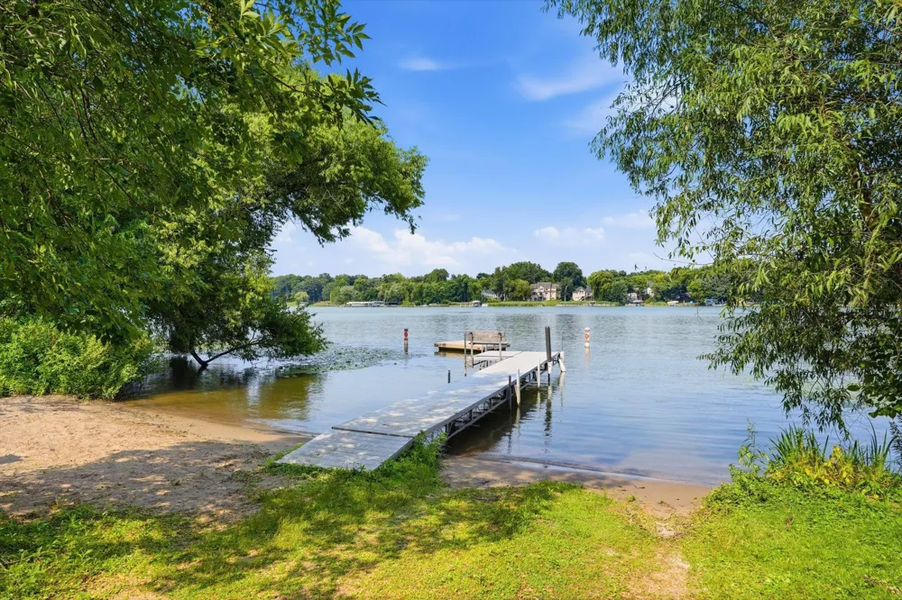 220 Frontier Court Chanhassen, MN 55317