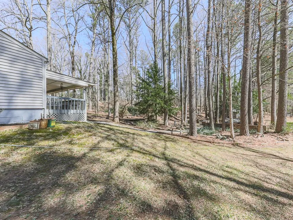 5506 Vaughn Road Woodstock, GA 30188
