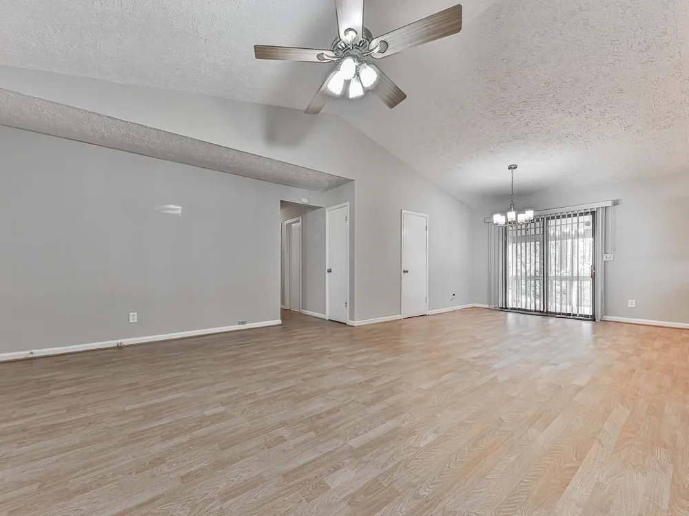 5506 Vaughn Road Woodstock, GA 30188