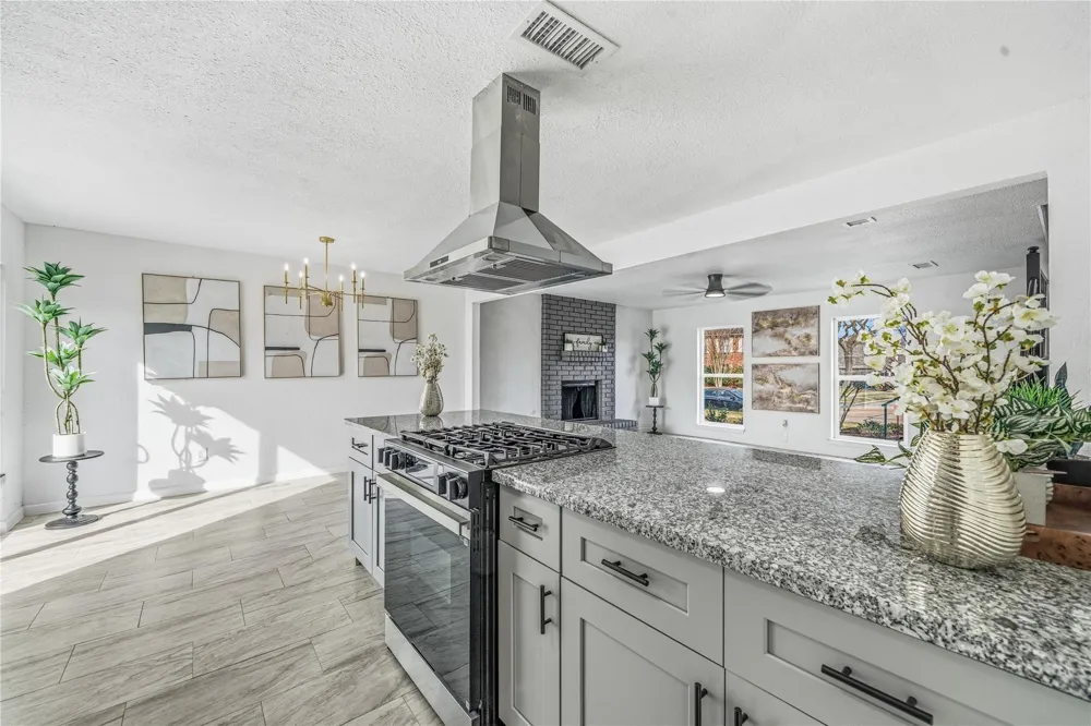 713 Sugar Hill Drive La Porte, TX 77571