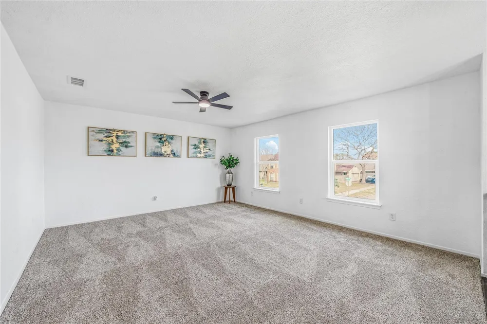 713 Sugar Hill Drive La Porte, TX 77571