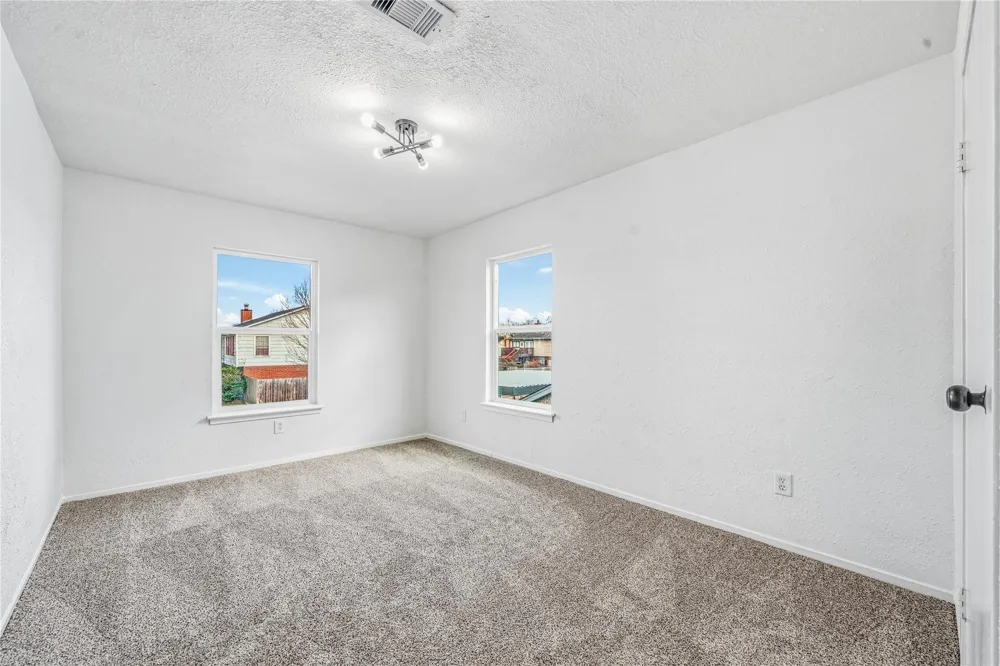 713 Sugar Hill Drive La Porte, TX 77571