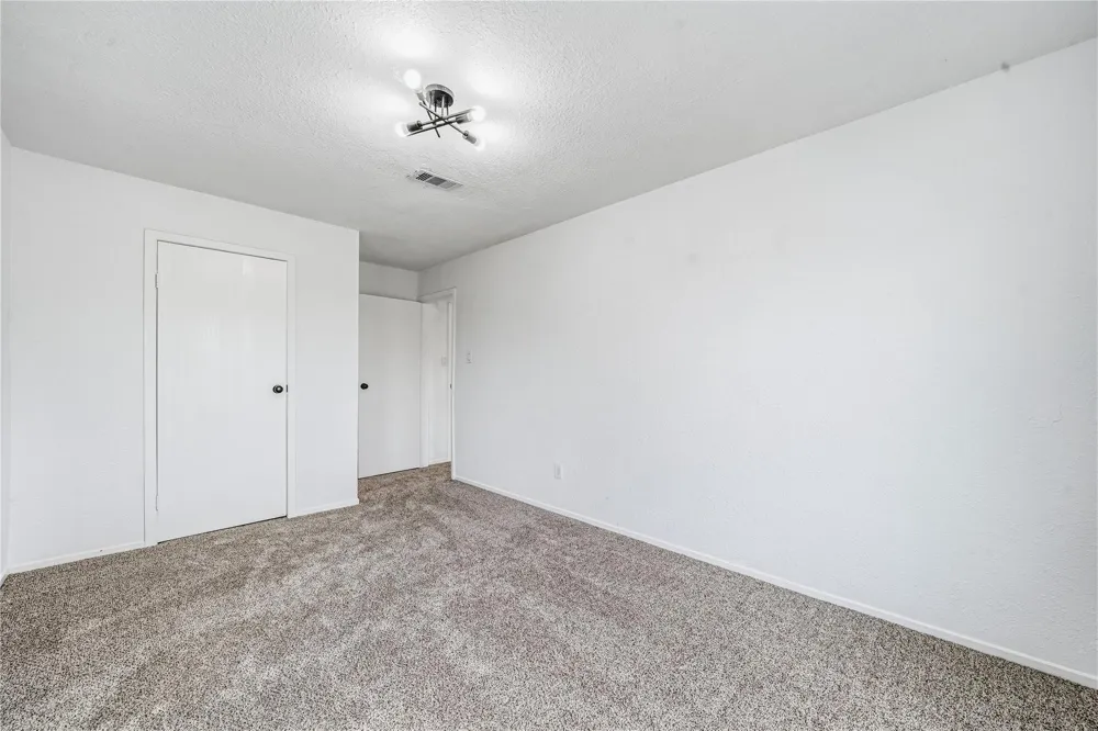 713 Sugar Hill Drive La Porte, TX 77571