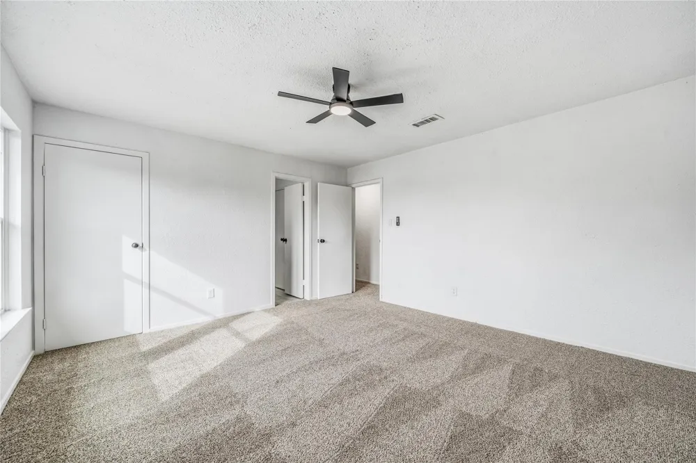 713 Sugar Hill Drive La Porte, TX 77571