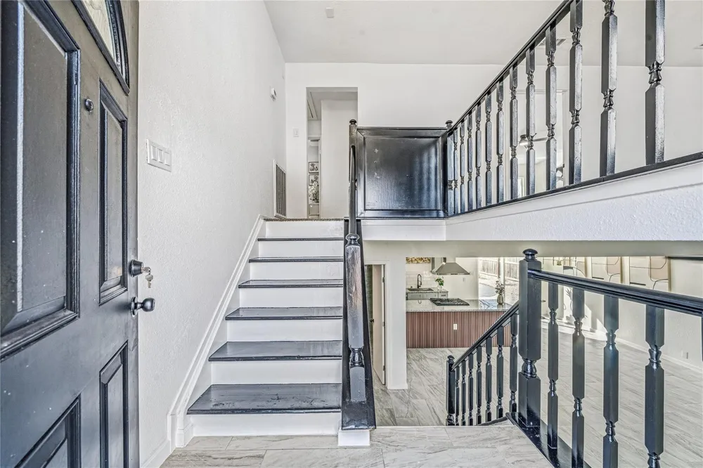 713 Sugar Hill Drive La Porte, TX 77571