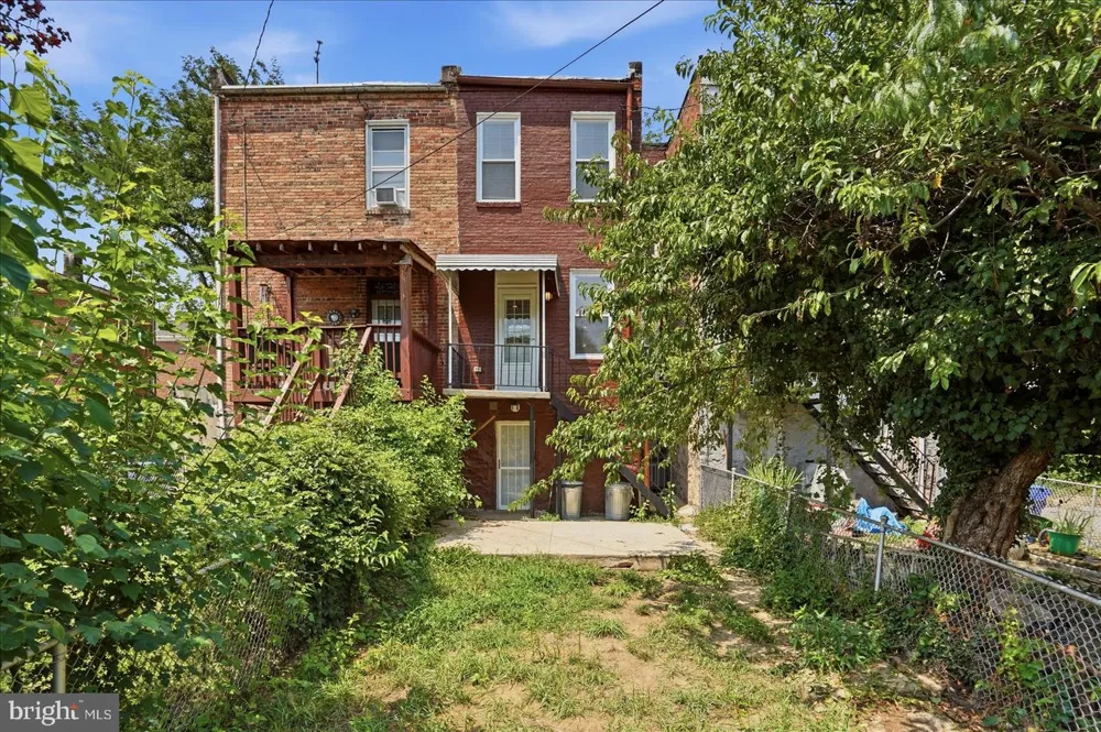 2605 DENISON STREET Baltimore, MD 21216