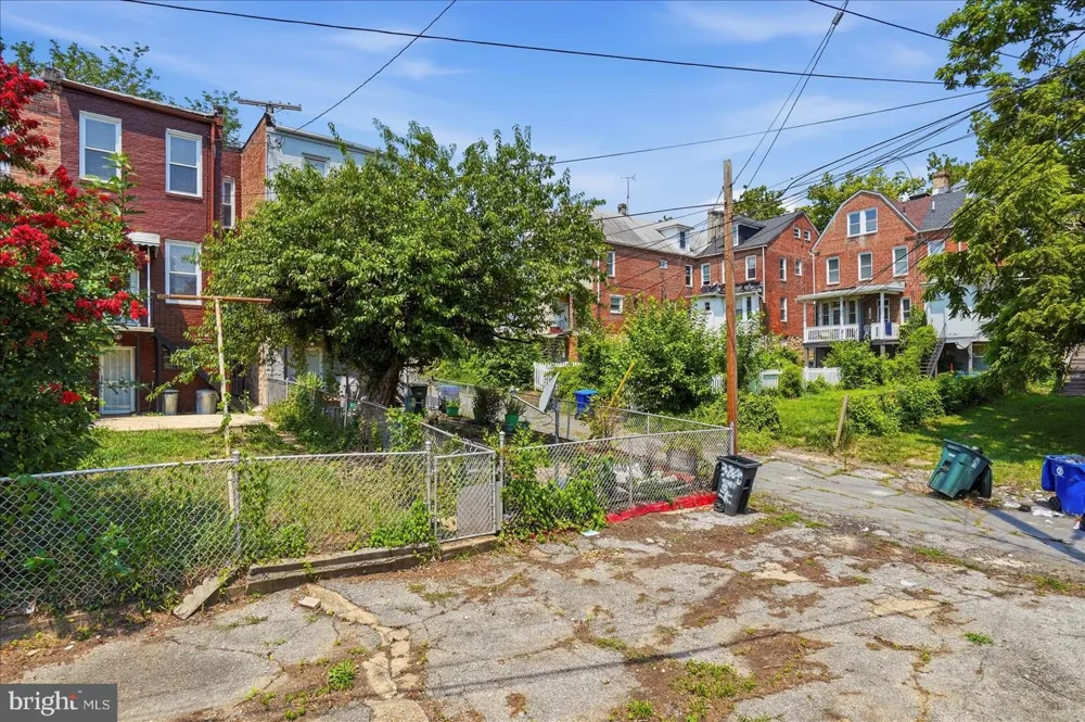 2605 DENISON STREET Baltimore, MD 21216