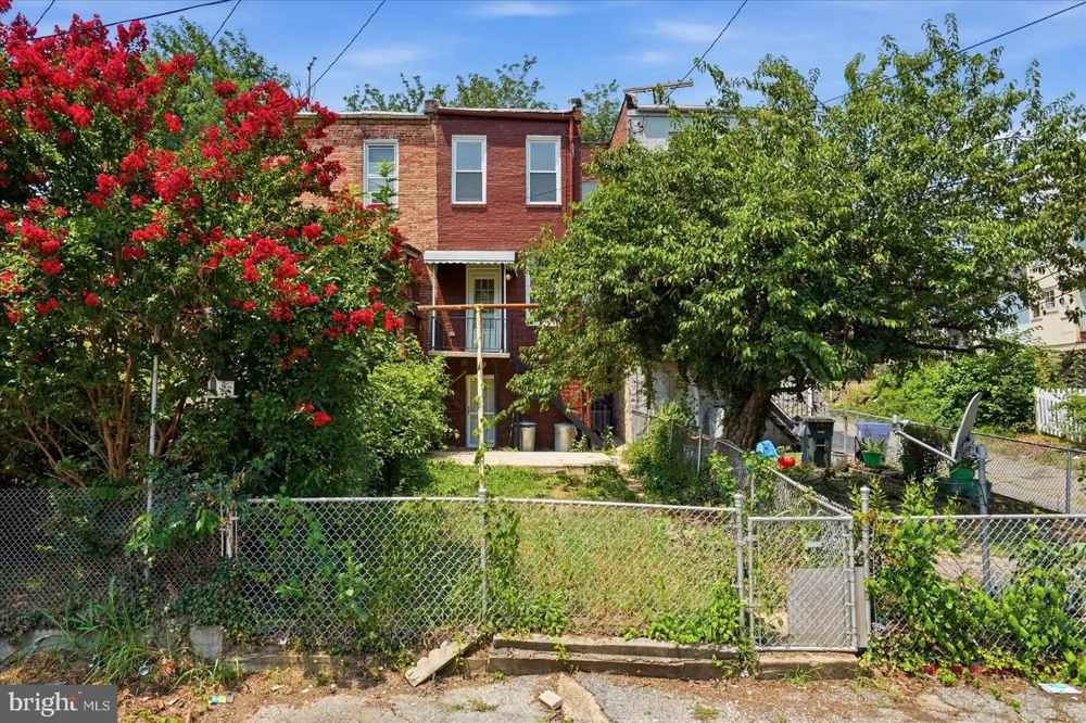 2605 DENISON STREET Baltimore, MD 21216