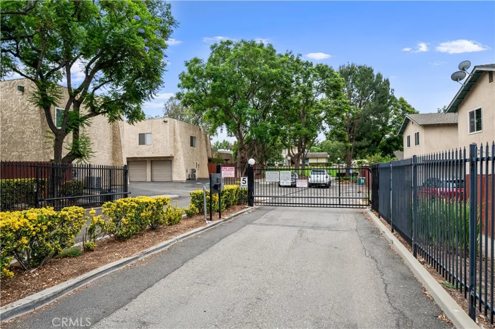 1373 Wheaton Way Riverside, CA 92507