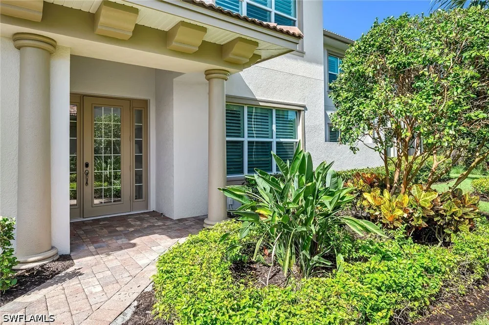 Hawthorne Drive #2104 Naples, FL 34113