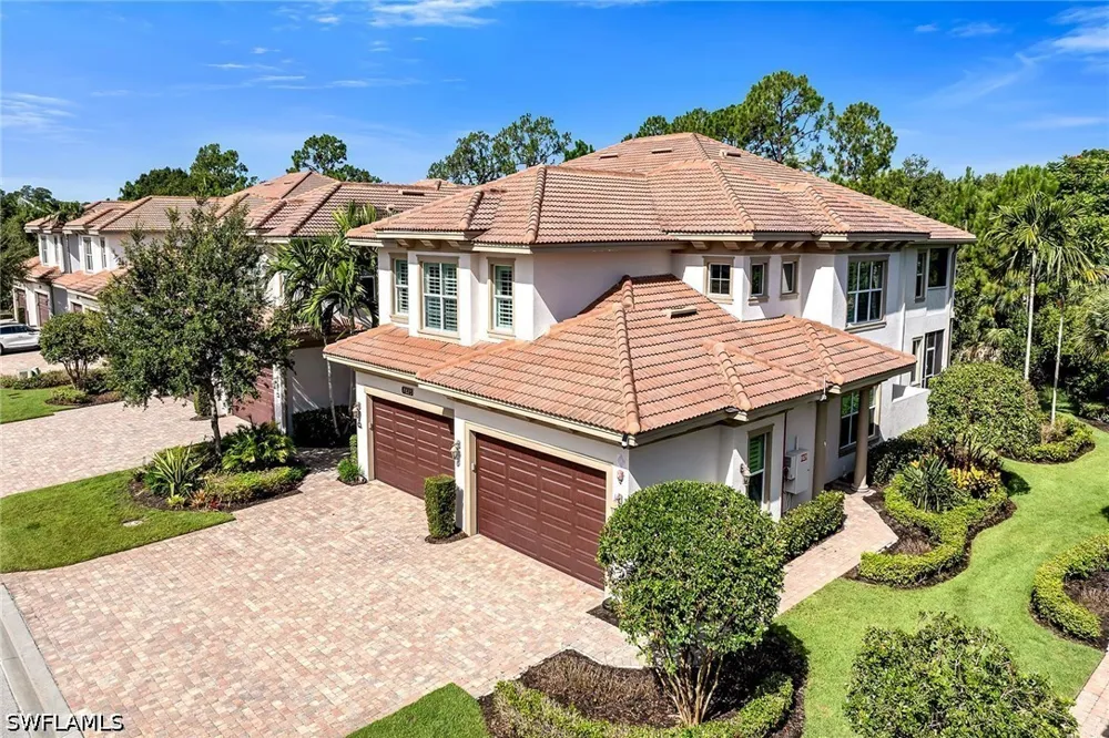 Hawthorne Drive #2104 Naples, FL 34113