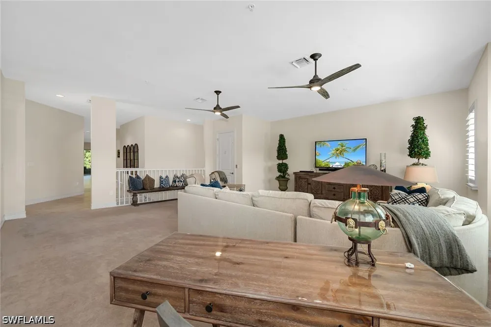 Hawthorne Drive #2104 Naples, FL 34113