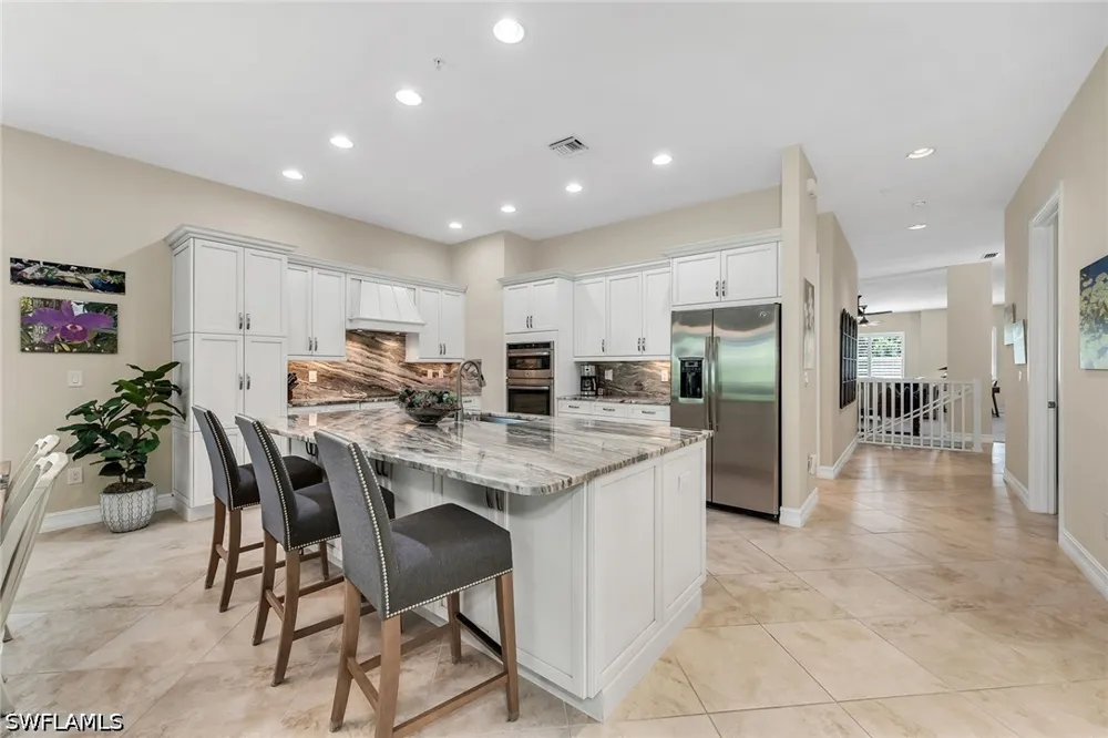 Hawthorne Drive #2104 Naples, FL 34113