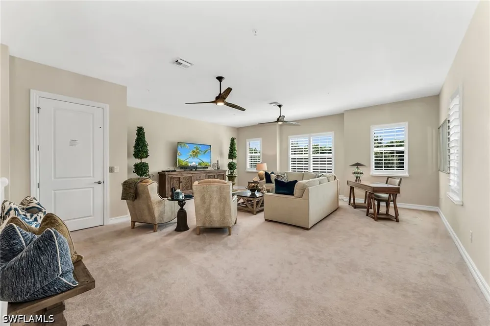 Hawthorne Drive #2104 Naples, FL 34113