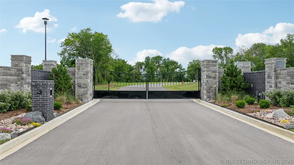 10931 S 216th EastAvenue Broken Arrow, OK 74014