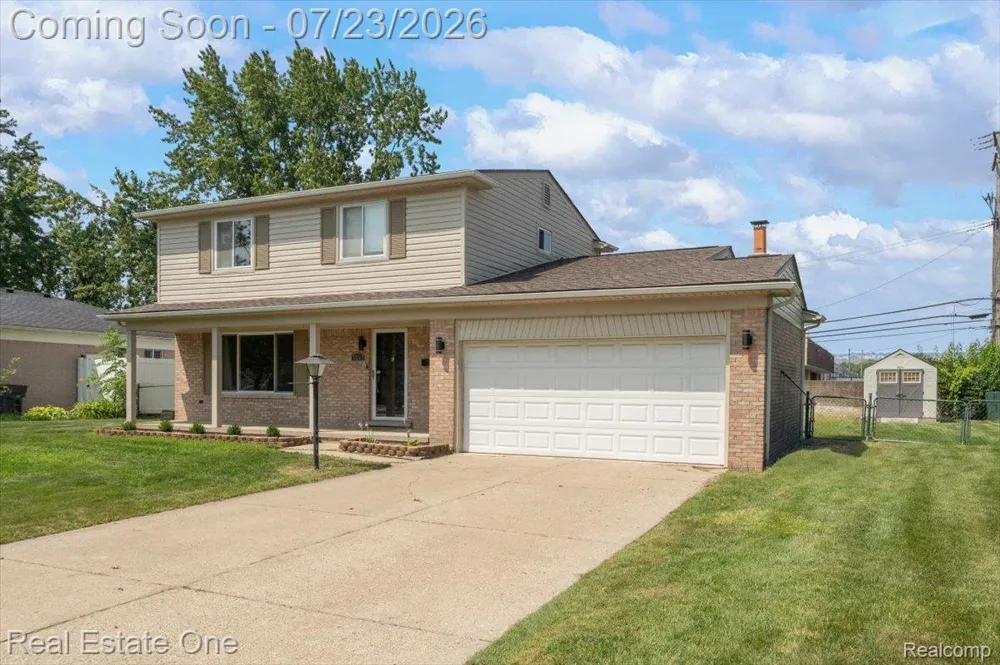5063 Abington Drive Troy City, MI 48085