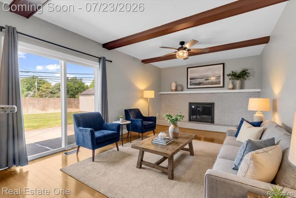 5063 Abington Drive Troy City, MI 48085