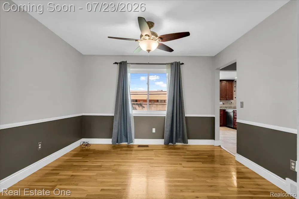 5063 Abington Drive Troy City, MI 48085