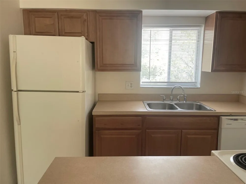 2745 HIDDEN LAKE BOULEVARD #D Sarasota, FL 34237