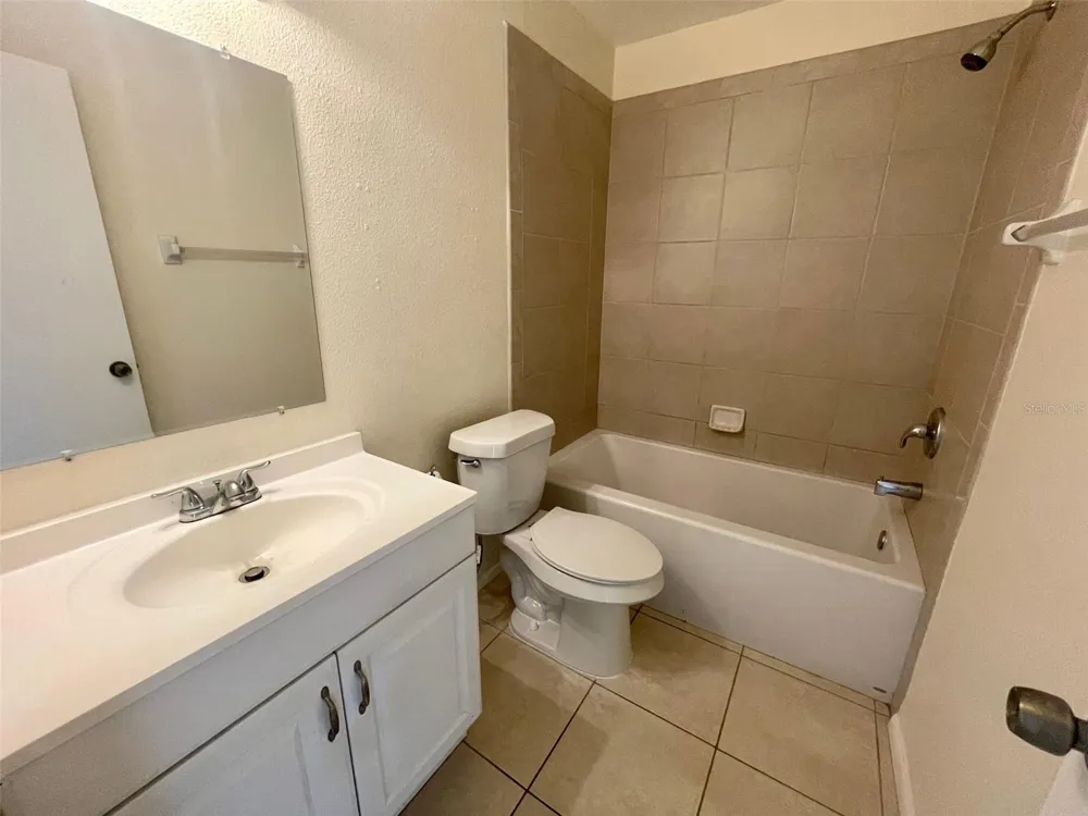 2745 HIDDEN LAKE BOULEVARD #D Sarasota, FL 34237