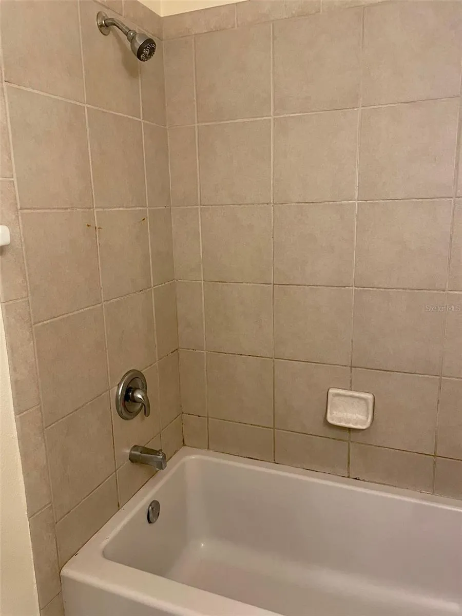 2745 HIDDEN LAKE BOULEVARD #D Sarasota, FL 34237