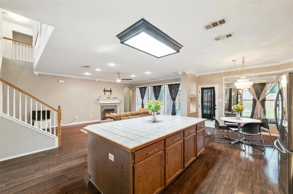 525 Magnolia Trail DeSoto, TX 75115