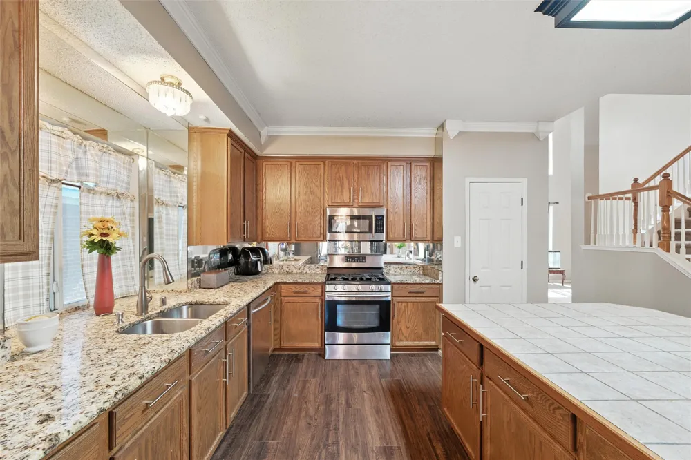 525 Magnolia Trail DeSoto, TX 75115