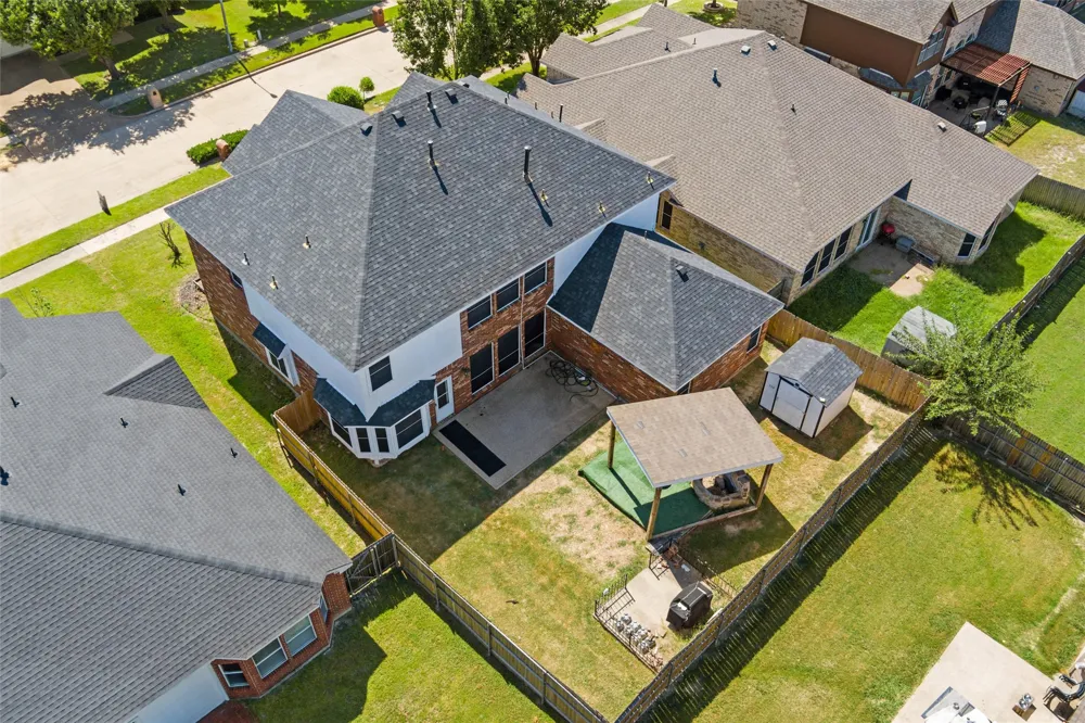 525 Magnolia Trail DeSoto, TX 75115