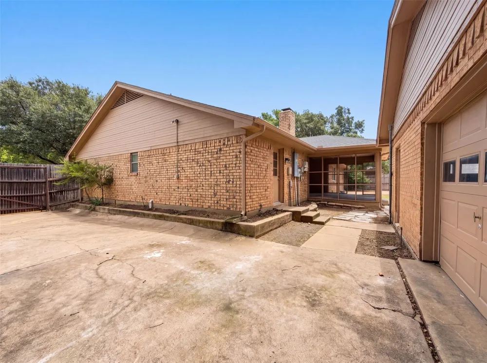 940 Western Trail Keller, TX 76248