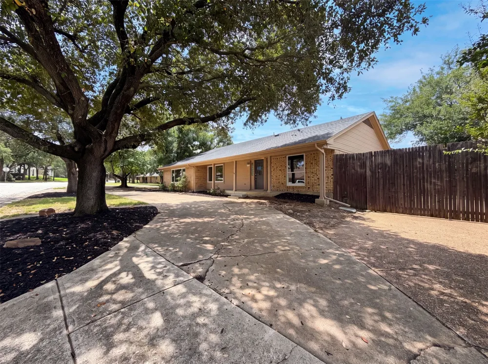 940 Western Trail Keller, TX 76248