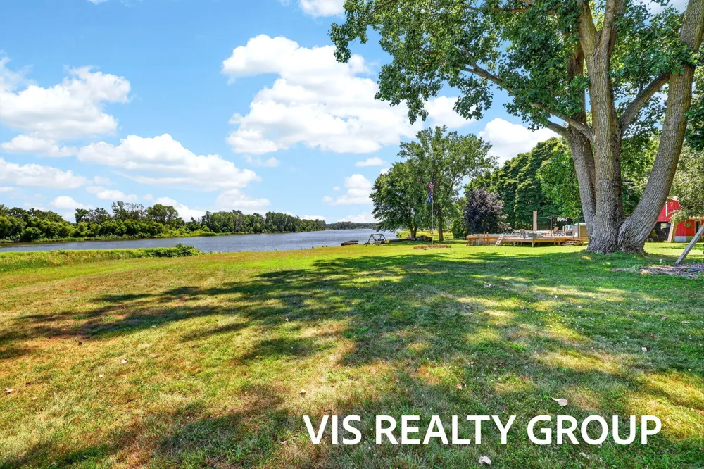 14911 Groenevelt Road Spring Lake, MI 49456