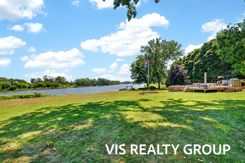 14911 Groenevelt Road Spring Lake, MI 49456