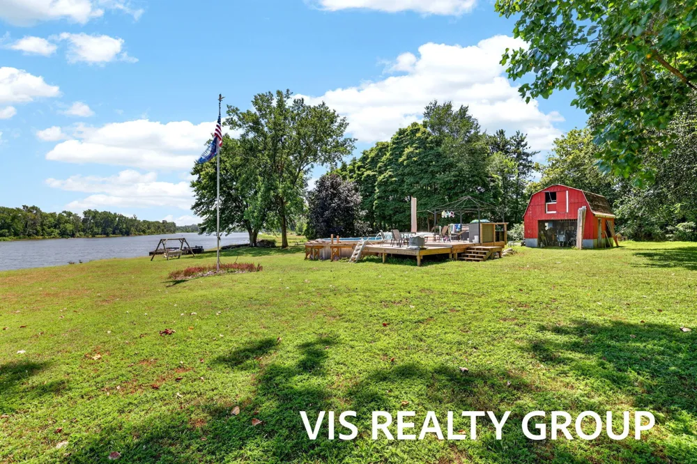 14911 Groenevelt Road Spring Lake, MI 49456