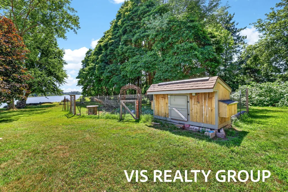 14911 Groenevelt Road Spring Lake, MI 49456