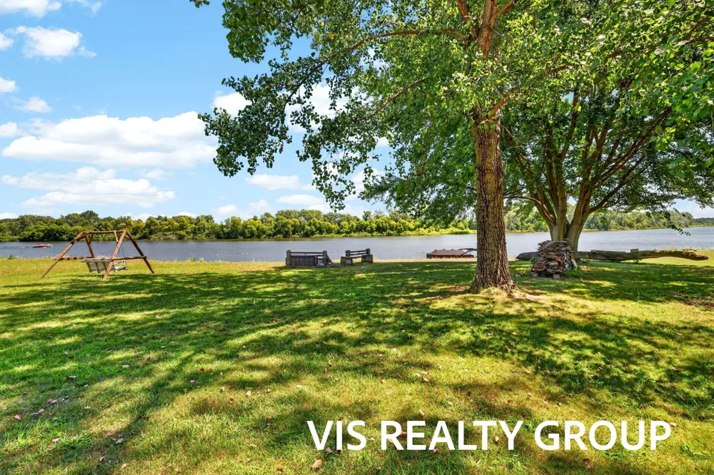 14911 Groenevelt Road Spring Lake, MI 49456