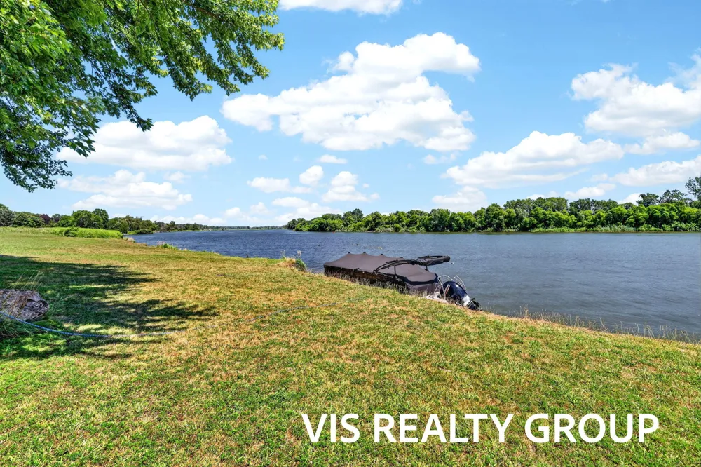 14911 Groenevelt Road Spring Lake, MI 49456