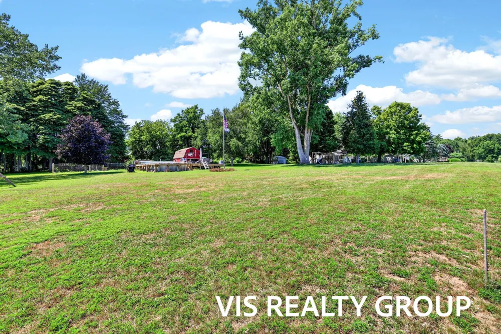 14911 Groenevelt Road Spring Lake, MI 49456