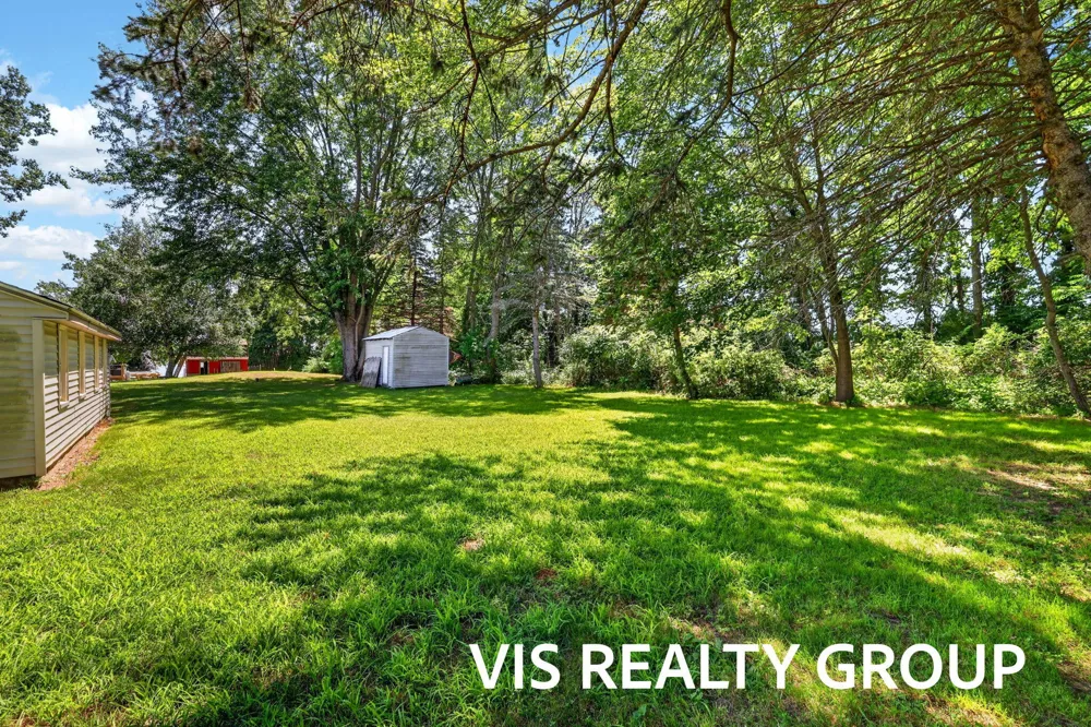14911 Groenevelt Road Spring Lake, MI 49456