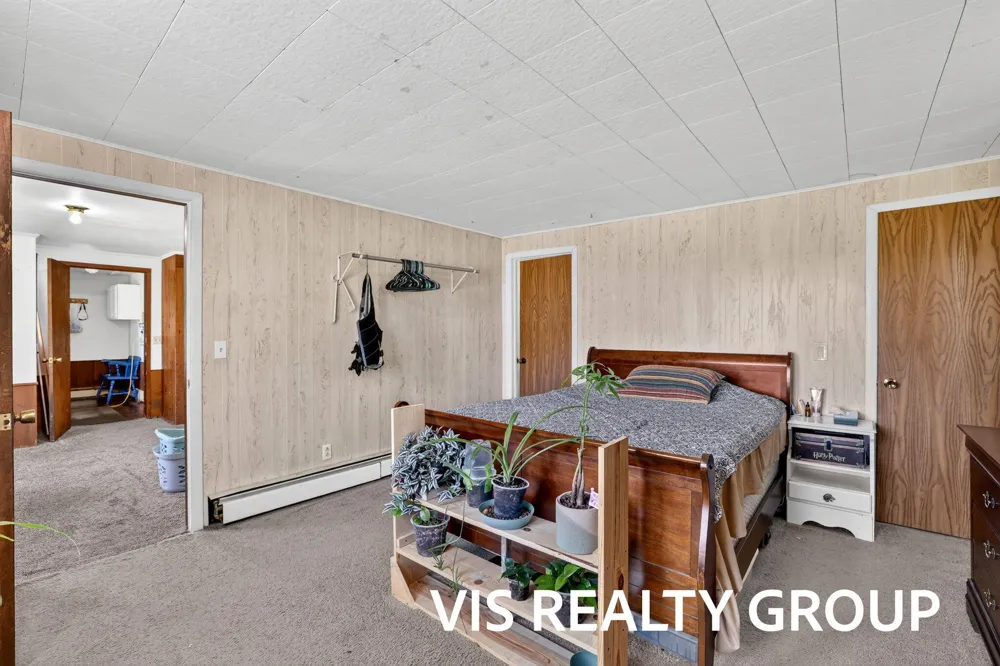 14911 Groenevelt Road Spring Lake, MI 49456