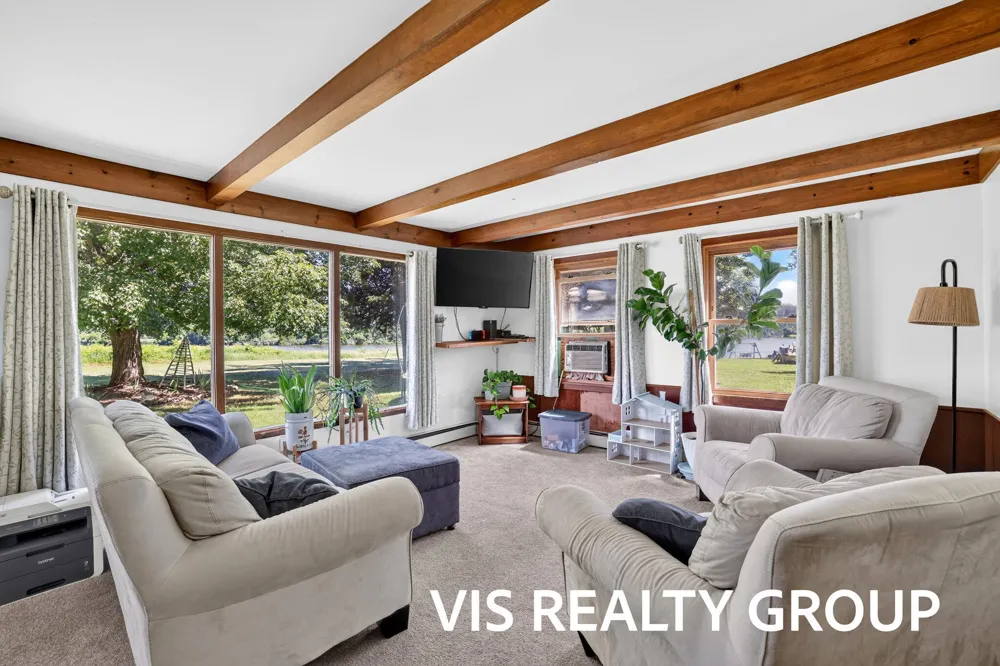 14911 Groenevelt Road Spring Lake, MI 49456