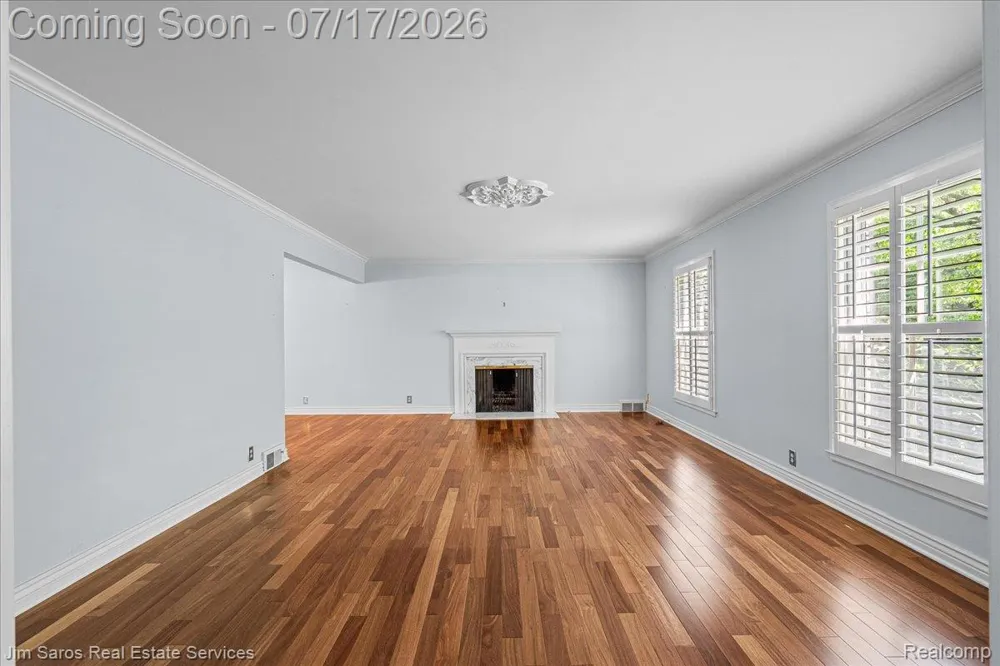 1023 Buckingham Road Grosse Pointe Park City, MI 48230