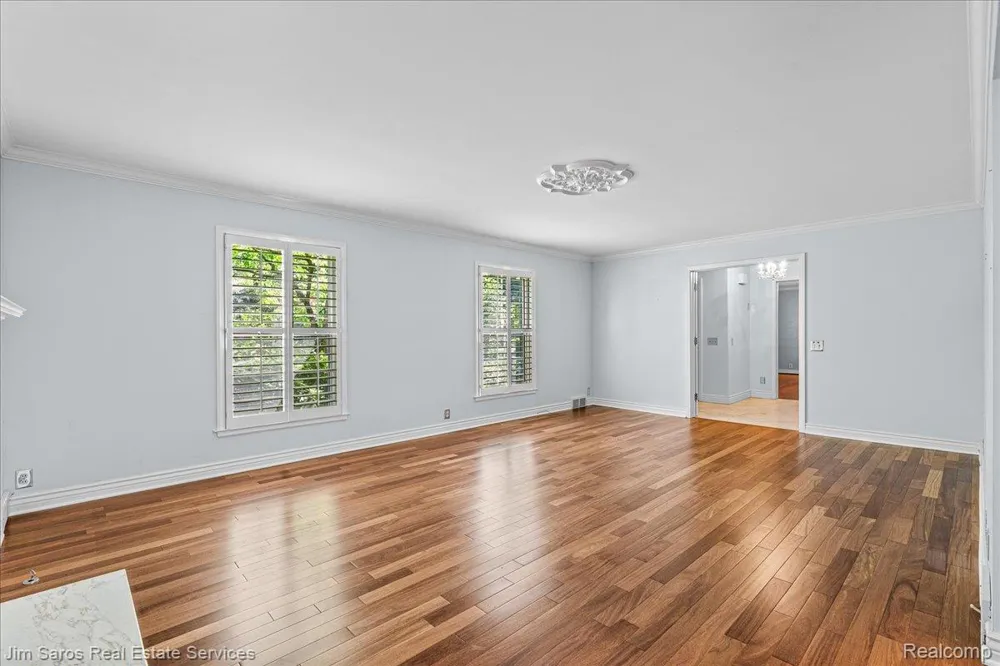 1023 Buckingham Road Grosse Pointe Park City, MI 48230