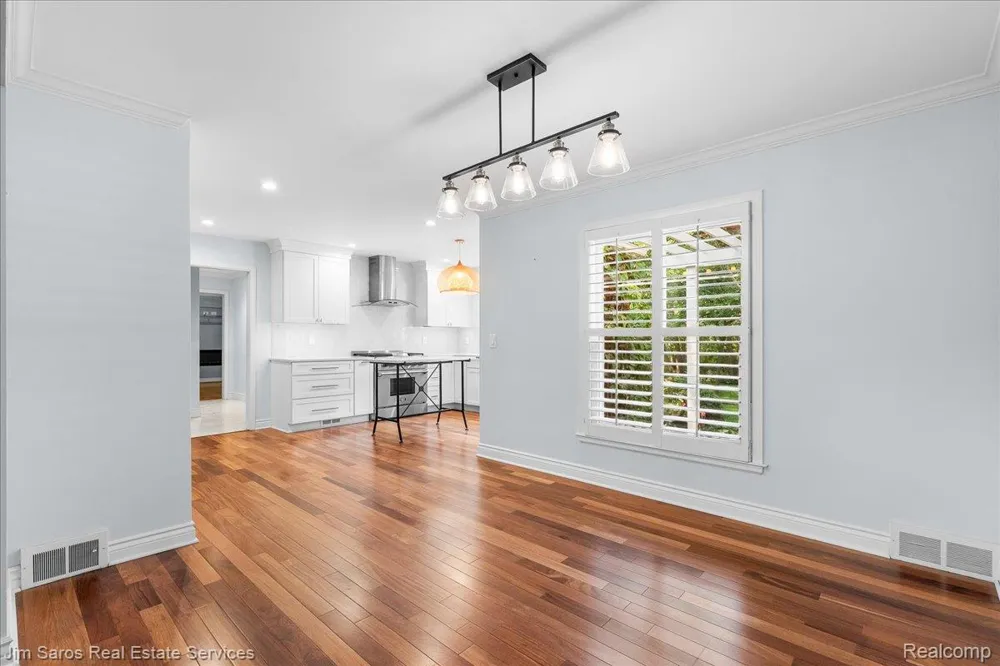 1023 Buckingham Road Grosse Pointe Park City, MI 48230